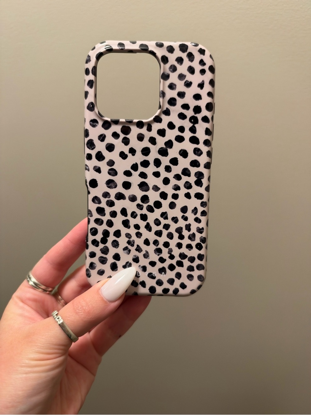 Burga Almond Latte iPhone 16 Pro case